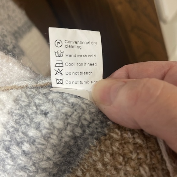 Cardigan with Pockets - Picture 6 of 6